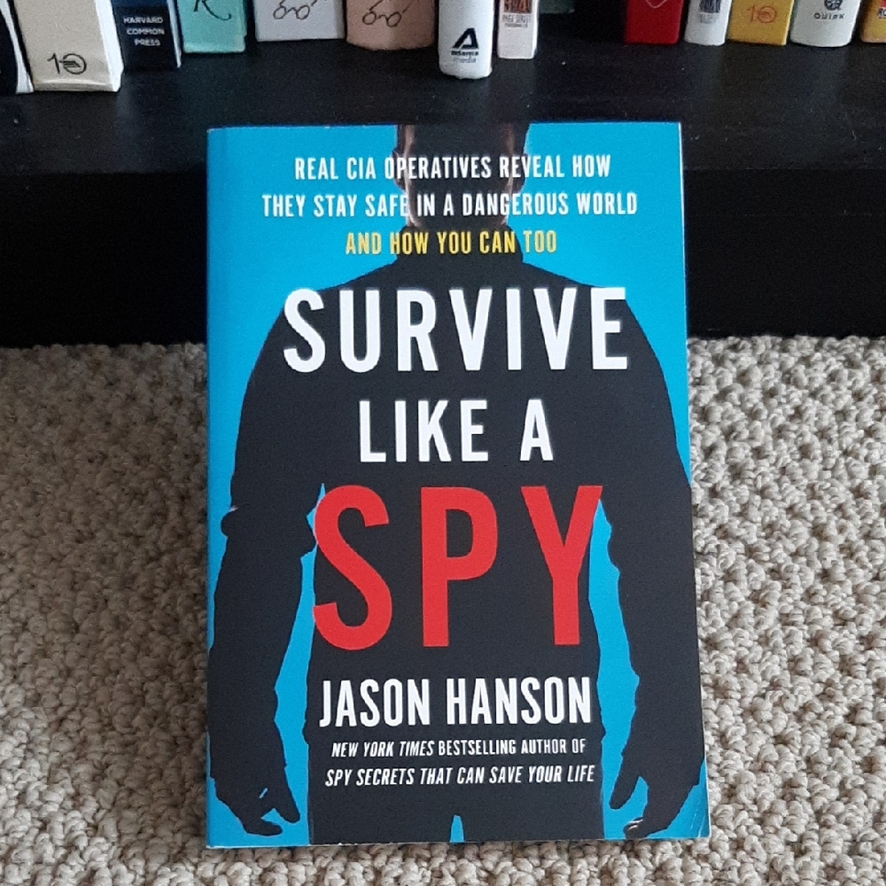 🌼5 For $25🌼 Survive Like a Spy By Jason Hanson